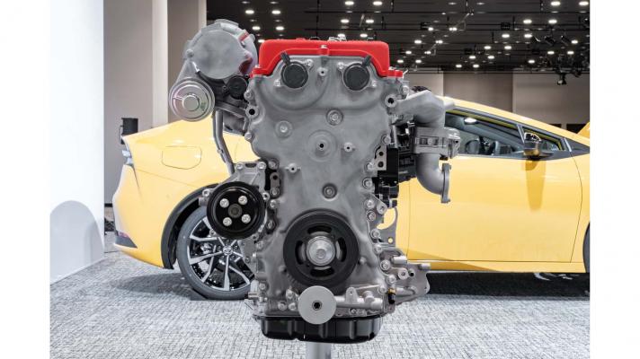 Toyota prezentuje nową generację silników spalinowych zaprojektowanych specjalnie dla hybryd — mniejsze zużycie paliwa i niższa emisja CO₂